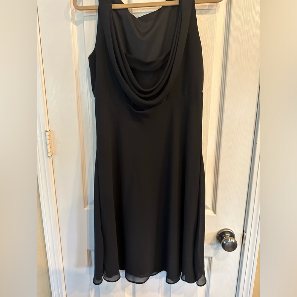 Super cute, little black cocktail dress. Size 14. Very flattering! EUC